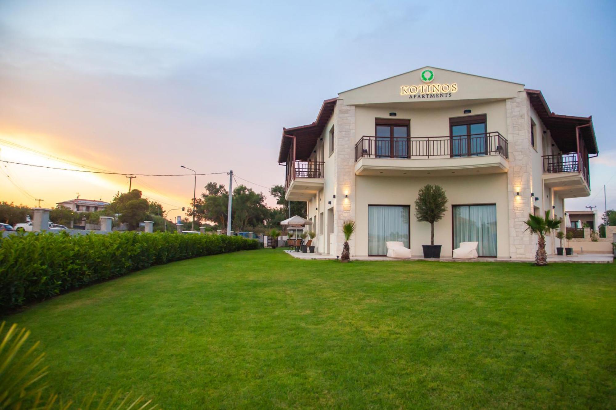 Kotinos Apartments Afytos Dış mekan fotoğraf